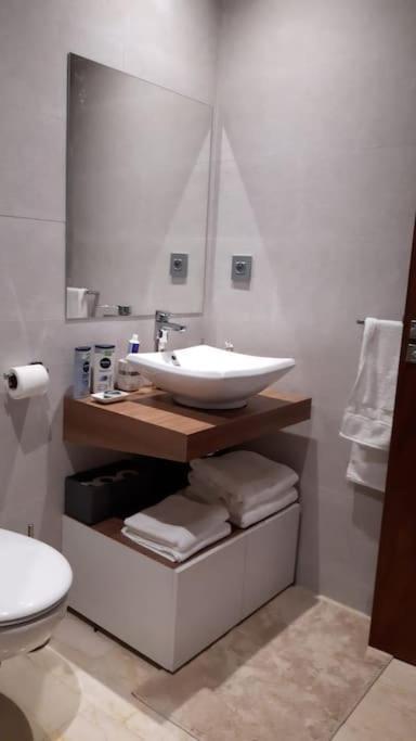 Chez Miguel Appartement Casablanca Avec Piscine Bagian luar foto