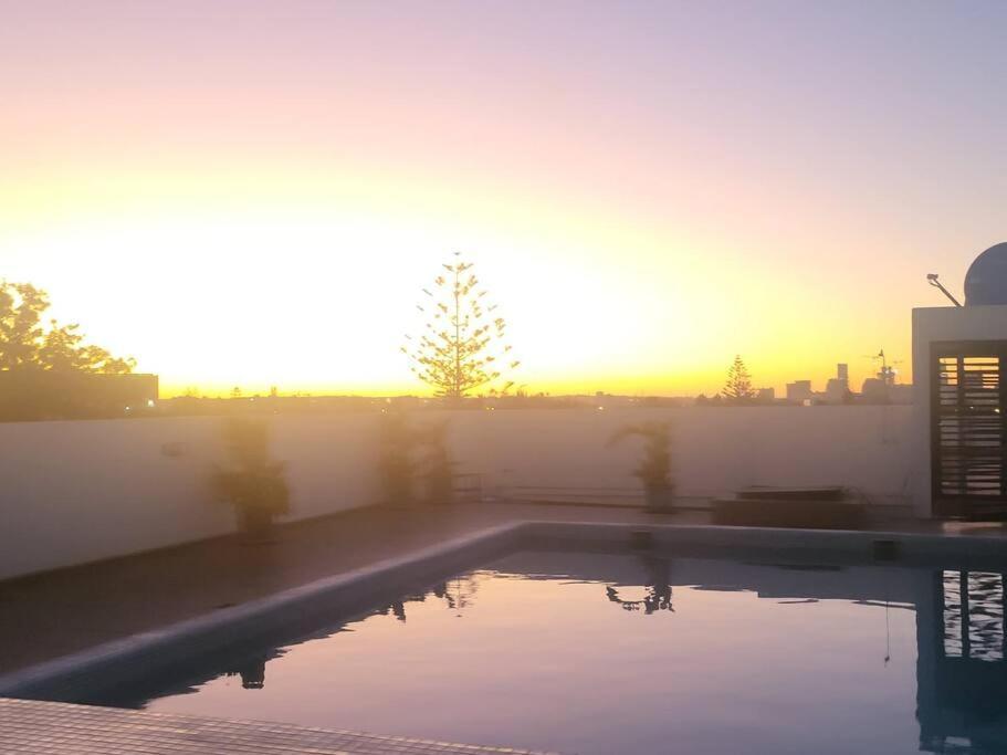 Chez Miguel Appartement Casablanca Avec Piscine Bagian luar foto