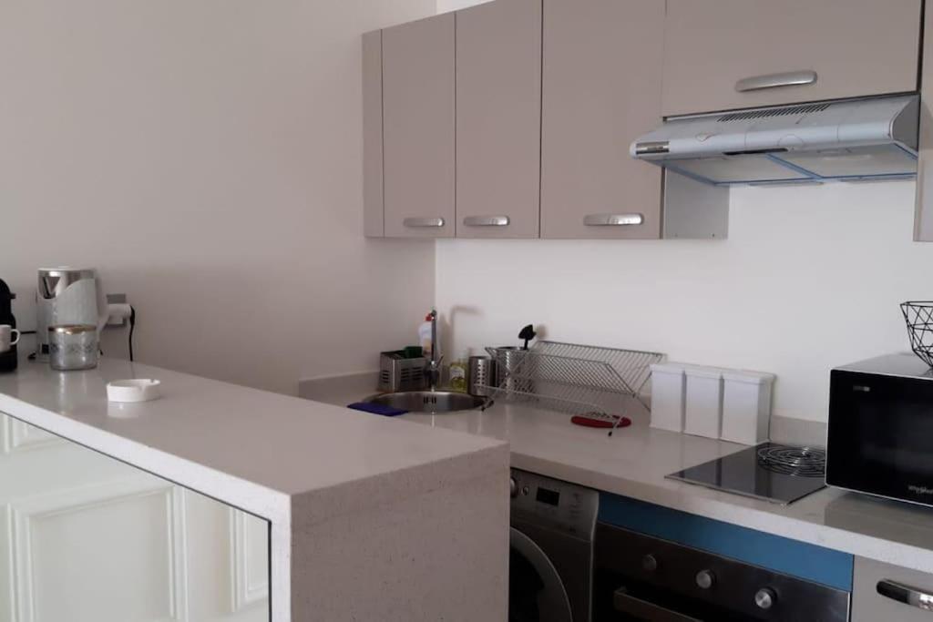 Chez Miguel Appartement Casablanca Avec Piscine Bagian luar foto