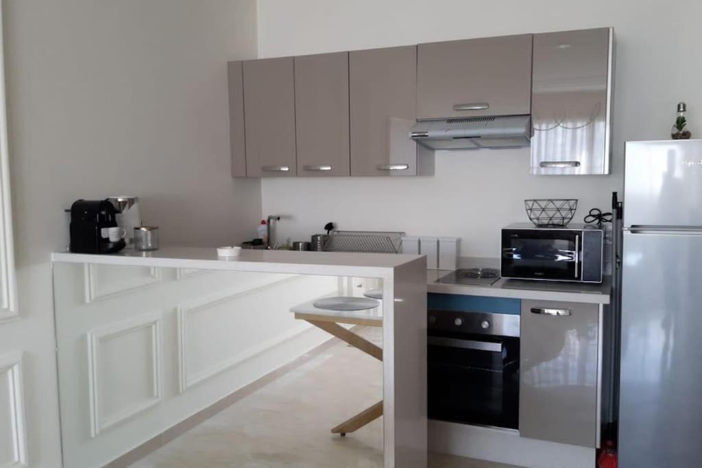 Chez Miguel Appartement Casablanca Avec Piscine Bagian luar foto